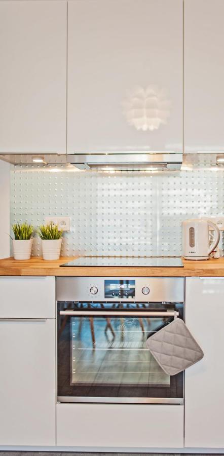 Good Time Apartments Strzelecka B Познан Екстериор снимка